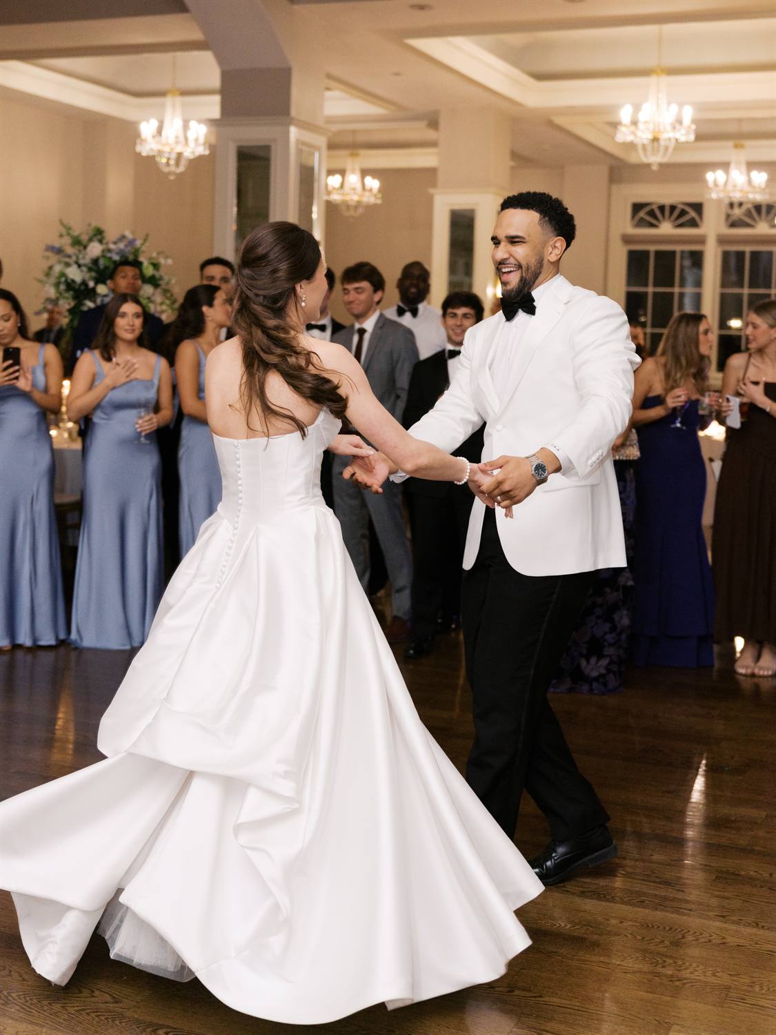 Ainsley & Jase wedding photo 4 of 34