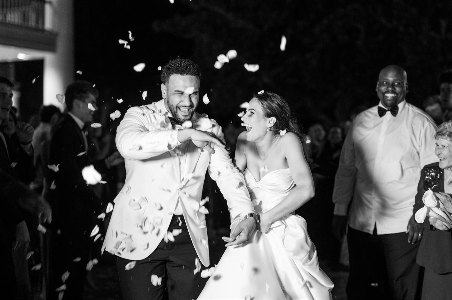 Ainsley & Jase wedding photo 10 of 34