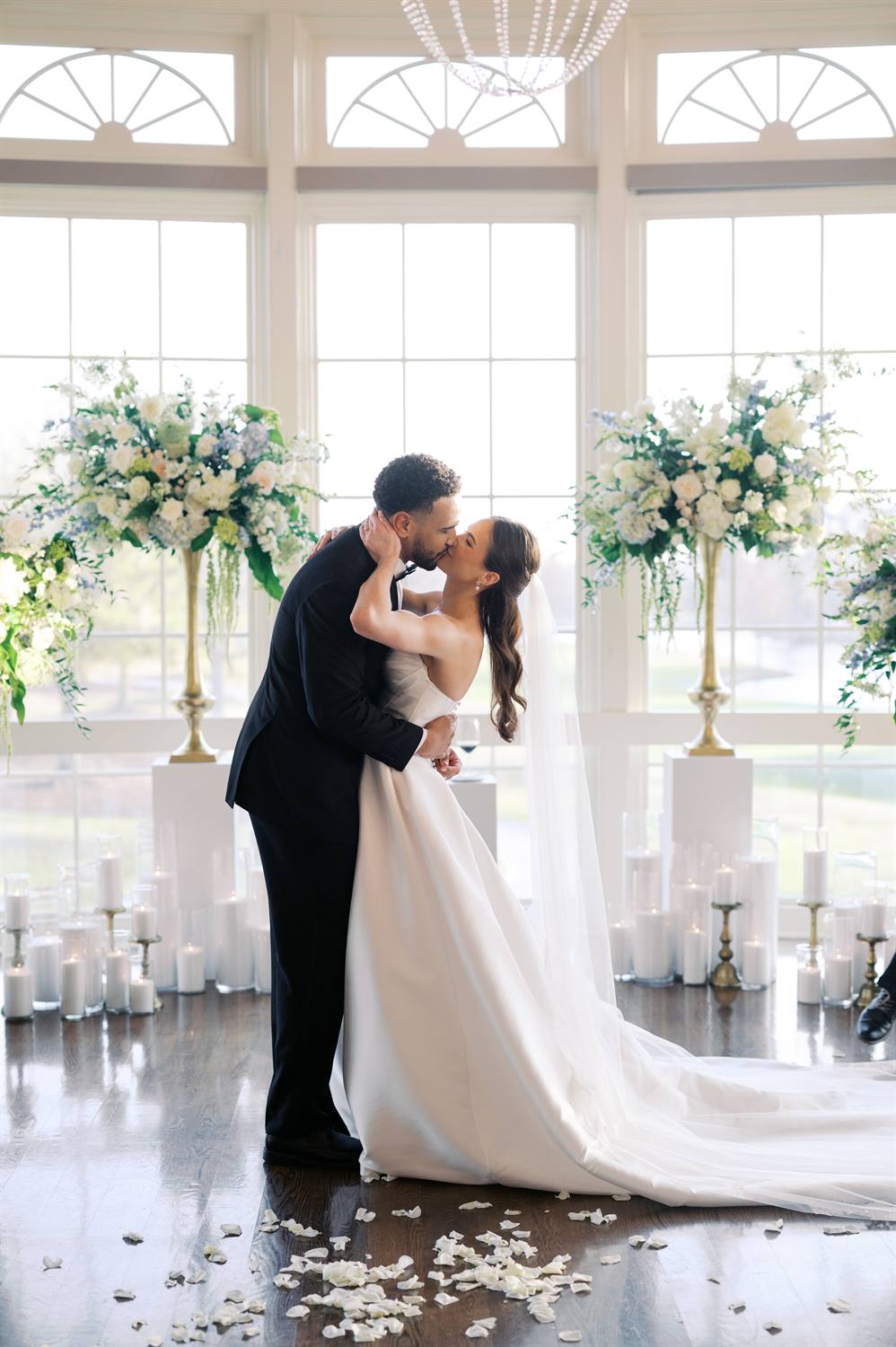 Ainsley & Jase wedding photo 16 of 34
