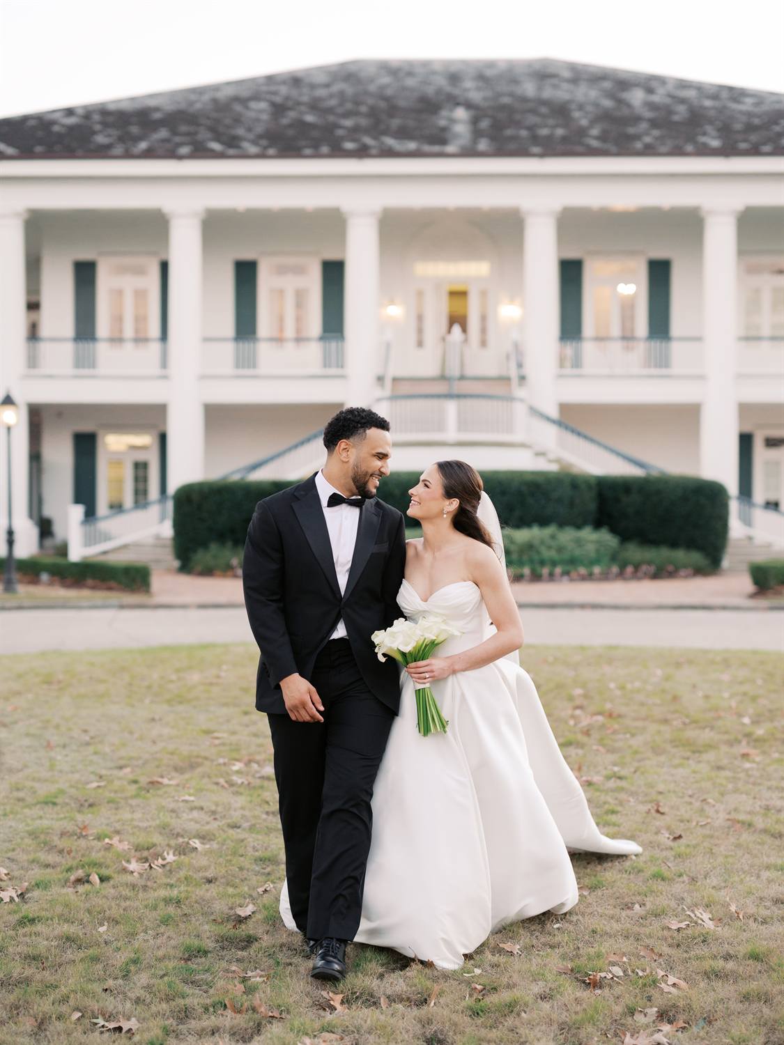 Ainsley & Jase wedding photo 22 of 34