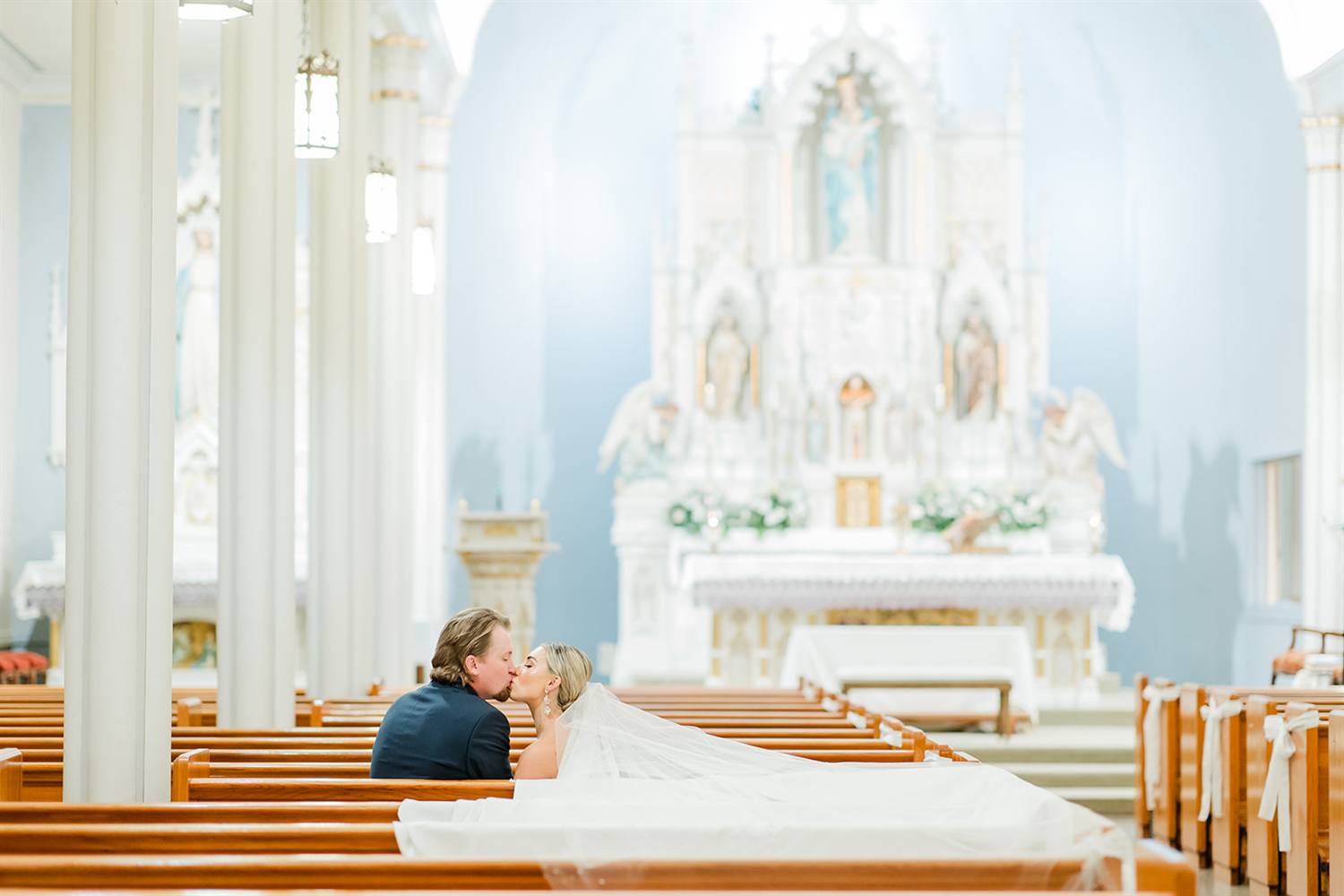 Alexis & Hunter wedding photo 18 of 26