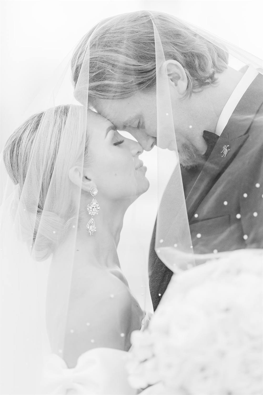 Alexis & Hunter wedding photo 19 of 26